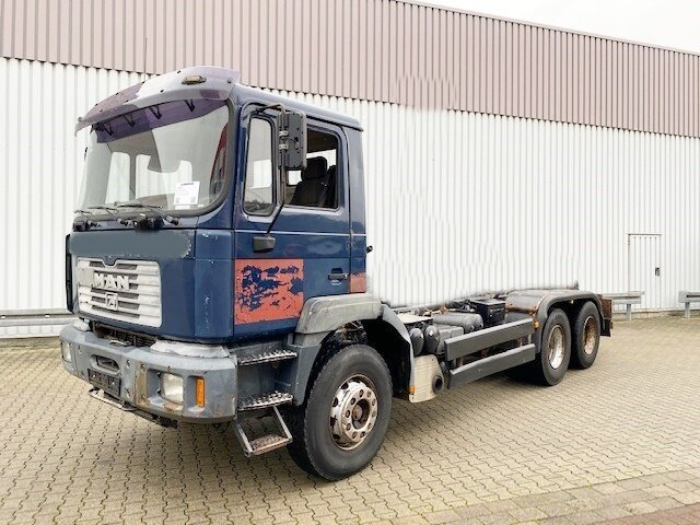 MAN T40 26.364/414 6x4, 6-Zylinder T40 26.364/414 6x4, 6-Zylinder - Вантажівка шасі: фото 1 MAN T40 26.364/414 6x4, 6-Zylinder T40 26.364/414 6x4, 6-Zylinder - Вантажівка шасі: фото 1