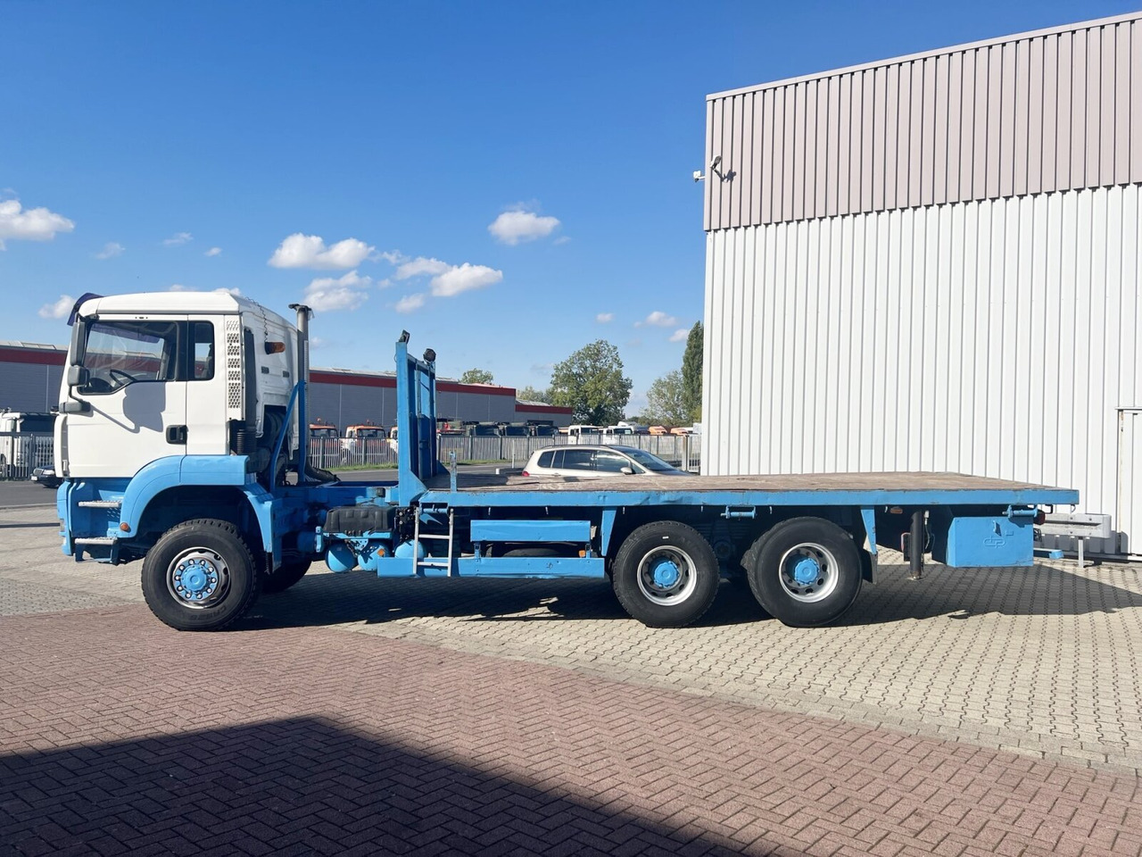 MAN TGA 26.310 6X6 BB TGA 26.310 6X6 BB - Гаковий мультиліфт вантажівка: фото 2 MAN TGA 26.310 6X6 BB TGA 26.310 6X6 BB - Гаковий мультиліфт вантажівка: фото 2