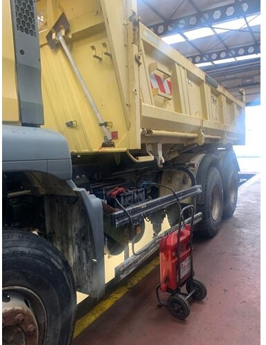 MAN TGA 33.350BB 6x4 TGA 33.350BB 6x4 Kipper mit Bordmatik в лізинг MAN TGA 33.350BB 6x4 TGA 33.350BB 6x4 Kipper mit Bordmatik: фото 15