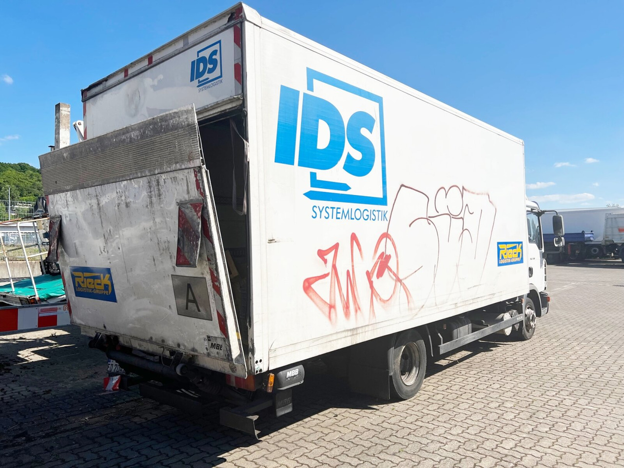 MAN TGL 7.150 4x2 BL TGL 7.150 4X2 BL mit MBB LBW - Вантажівка з закритим кузовом: фото 5 MAN TGL 7.150 4x2 BL TGL 7.150 4X2 BL mit MBB LBW - Вантажівка з закритим кузовом: фото 5