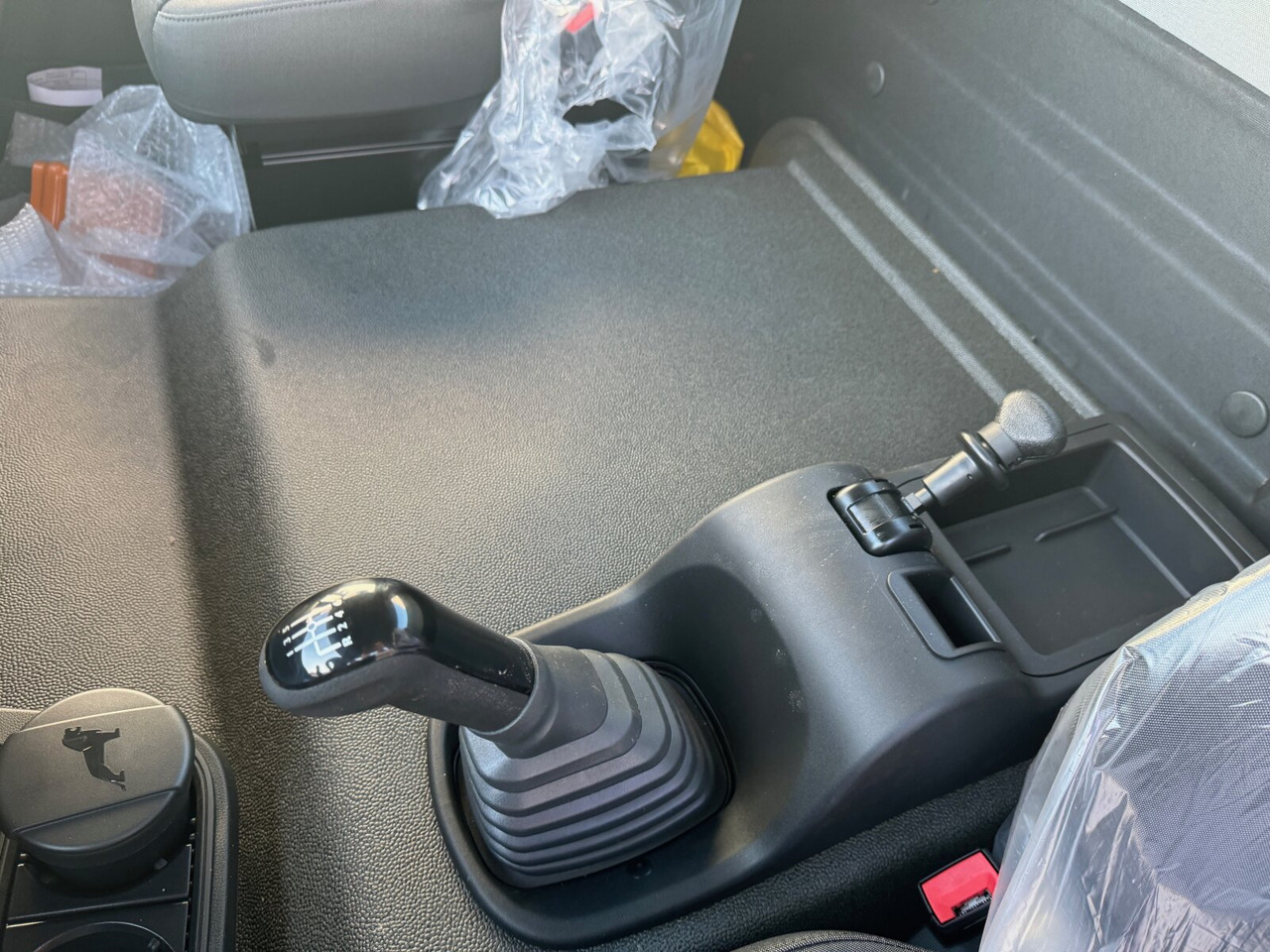 MAN TGL 8.190 4x2 BB CH TGL 8.190 4x2 BB CH, Nebenantrieb, 2x VORHANDEN - Вантажівка шасі: фото 3 MAN TGL 8.190 4x2 BB CH TGL 8.190 4x2 BB CH, Nebenantrieb, 2x VORHANDEN - Вантажівка шасі: фото 3