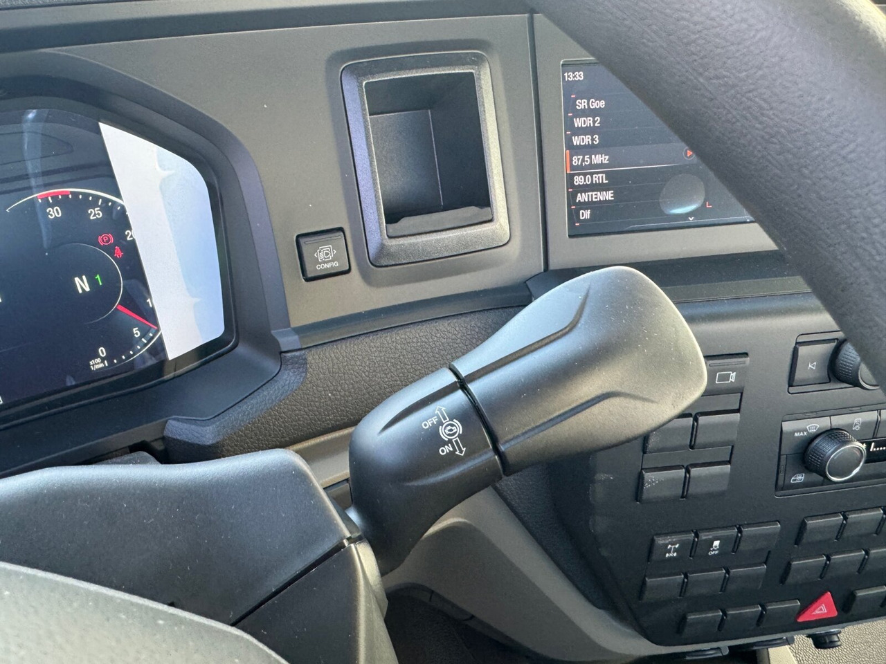 MAN TGL 8.190 4x2 BB CH TGL 8.190 4x2 BB CH, Nebenantrieb, 2x VORHANDEN - Вантажівка шасі: фото 5 MAN TGL 8.190 4x2 BB CH TGL 8.190 4x2 BB CH, Nebenantrieb, 2x VORHANDEN - Вантажівка шасі: фото 5