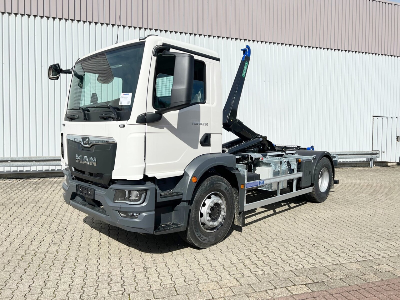 MAN TGM 18.250/340 4x2 BL CH TGM 18.250/340 4x2 BL CH, Funk, 3x VORHANDEN - Гаковий мультиліфт вантажівка: фото 1 MAN TGM 18.250/340 4x2 BL CH TGM 18.250/340 4x2 BL CH, Funk, 3x VORHANDEN - Гаковий мультиліфт вантажівка: фото 1