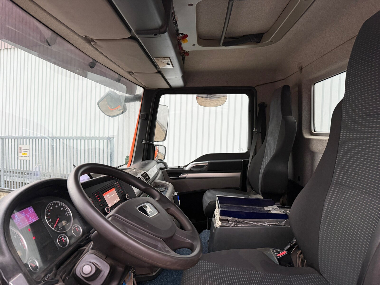 MAN TGM 18.290 4x2 BB TGM 18.290 4x2 BB, Tele-Absetzer - Скіповий навантажувач вантажівка: фото 2 MAN TGM 18.290 4x2 BB TGM 18.290 4x2 BB, Tele-Absetzer - Скіповий навантажувач вантажівка: фото 2