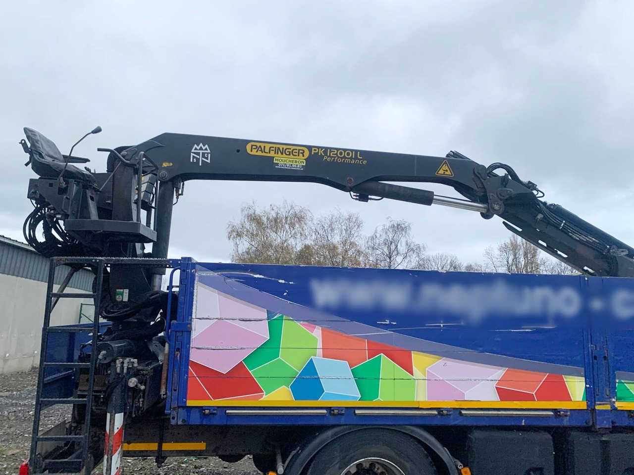 MAN TGM 18.290 4x2 BL mit MOTORSCHADEN! TGM 18.290 4x2 BL, Heckkran Palfinger PK12001L, MOTORSCHADEN! - Вантажівка з маніпулятором, Бортова вантажівка/ Платформа: фото 5 MAN TGM 18.290 4x2 BL mit MOTORSCHADEN! TGM 18.290 4x2 BL, Heckkran Palfinger PK12001L, MOTORSCHADEN! - Вантажівка з маніпулятором, Бортова вантажівка/ Платформа: фото 5