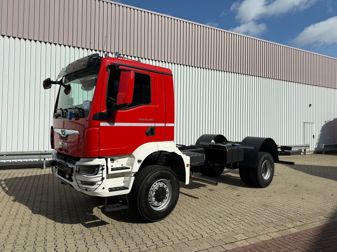 MAN TGM 18.320 4x4 BB CH TGM 18.320 4x4 BB CH - Вантажівка шасі: фото 1 MAN TGM 18.320 4x4 BB CH TGM 18.320 4x4 BB CH - Вантажівка шасі: фото 1
