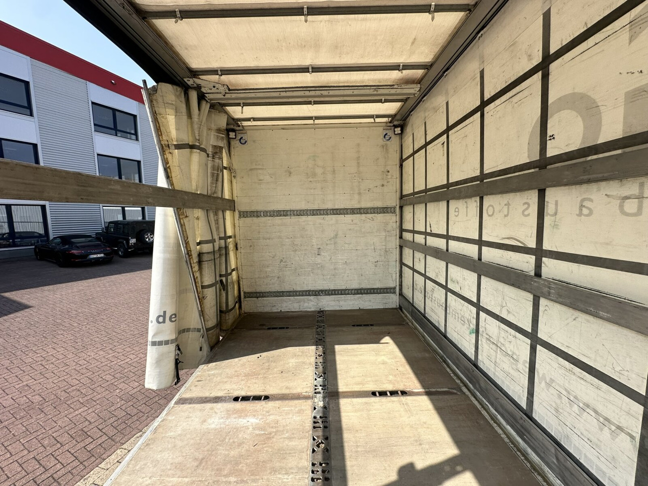 MAN TGS 26.400 6x2-4 LL TGS 26.400 6x2-4 LL, Lenk-/Lift, Edscha, Heckkran Palfinger PK23002-C + Jib PJ060A, Funk - Тентована вантажівка, Вантажівка з маніпулятором: фото 5 MAN TGS 26.400 6x2-4 LL TGS 26.400 6x2-4 LL, Lenk-/Lift, Edscha, Heckkran Palfinger PK23002-C + Jib PJ060A, Funk - Тентована вантажівка, Вантажівка з маніпулятором: фото 5