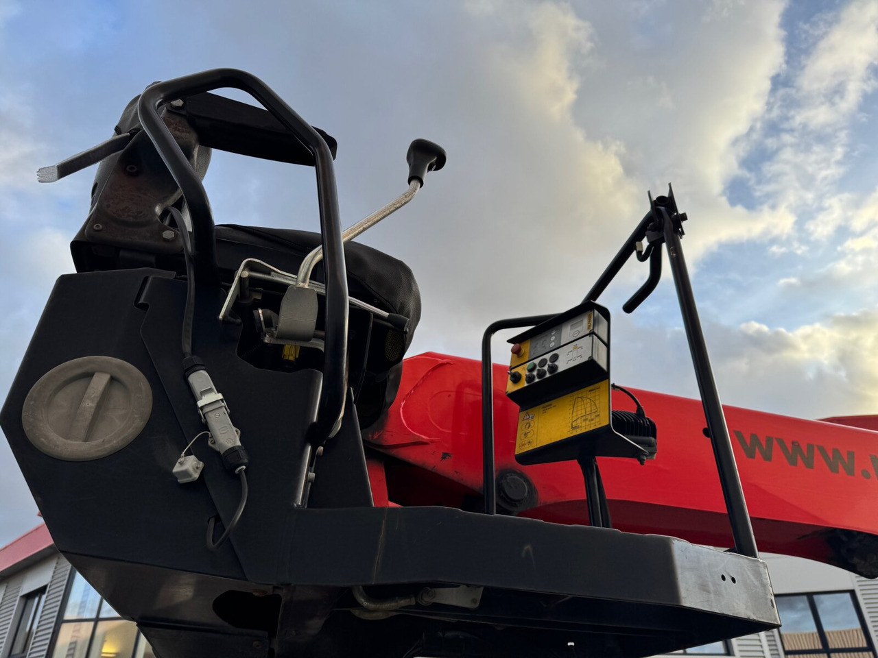 MAN TGS 26.420 6x2-4 LL TGS 26.420 6x2-4 LL, Navi, Lenk-/Liftachse, Heckkran Palfinger PK20.501L TEC - Вантажівка з маніпулятором, Бортова вантажівка/ Платформа: фото 3 MAN TGS 26.420 6x2-4 LL TGS 26.420 6x2-4 LL, Navi, Lenk-/Liftachse, Heckkran Palfinger PK20.501L TEC - Вантажівка з маніпулятором, Бортова вантажівка/ Платформа: фото 3