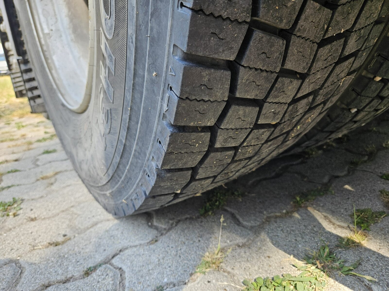 MAN TGS 26.430 6x2-4 BL TGS 26.430 6x2-4 BL, Lenk-/Liftachse, Heckkran HMF 3220K3, Funk - Вантажівка з маніпулятором, Бортова вантажівка/ Платформа: фото 5 MAN TGS 26.430 6x2-4 BL TGS 26.430 6x2-4 BL, Lenk-/Liftachse, Heckkran HMF 3220K3, Funk - Вантажівка з маніпулятором, Бортова вантажівка/ Платформа: фото 5