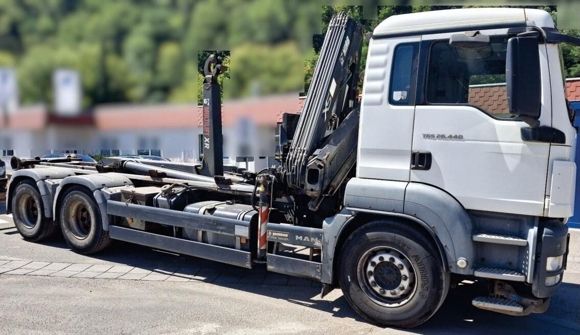 MAN TGS 26.440 BB 6x4 TGS 26.440 BB/6x4 Hiab Kran 166 BS-2-Hiduo, Multilift XR 21 S 59 Abrollanlage - Гаковий мультиліфт вантажівка, Вантажівка з маніпулятором: фото 1 MAN TGS 26.440 BB 6x4 TGS 26.440 BB/6x4 Hiab Kran 166 BS-2-Hiduo, Multilift XR 21 S 59 Abrollanlage - Гаковий мультиліфт вантажівка, Вантажівка з маніпулятором: фото 1