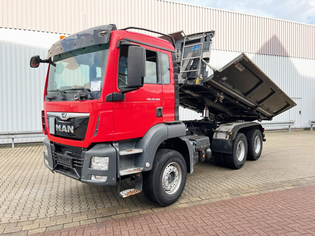 MAN TGS 26.460 6x4 BB TGS 26.460 6x4 BB, Intarder, Bordmatik - Самоскид вантажівка: фото 1 MAN TGS 26.460 6x4 BB TGS 26.460 6x4 BB, Intarder, Bordmatik - Самоскид вантажівка: фото 1