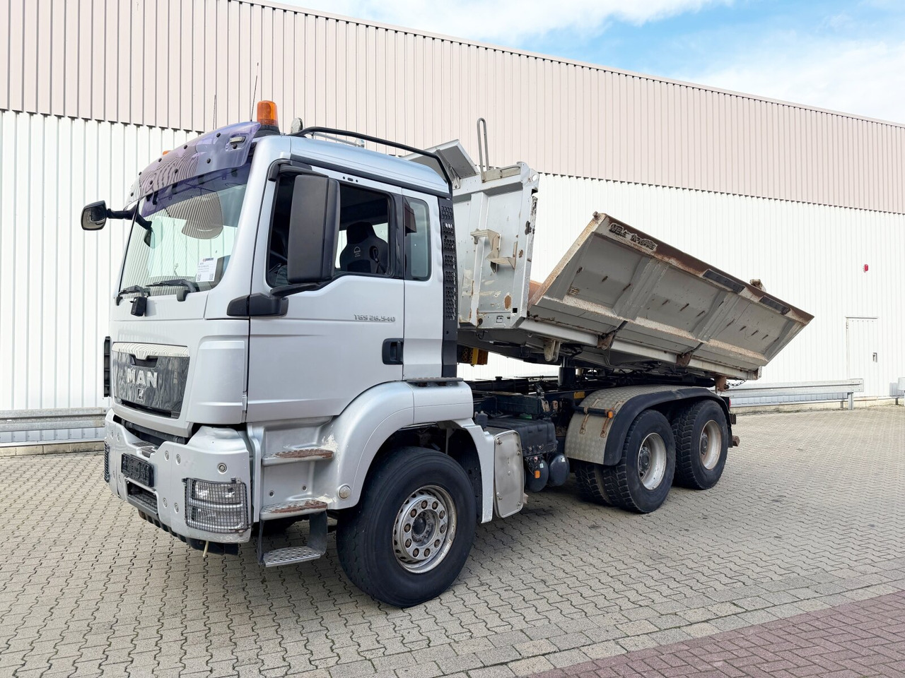 MAN TGS 26.540 6x4 BL TGS 26.540 6x4 BL, Intarder, Bordmatik - Самоскид вантажівка: фото 1 MAN TGS 26.540 6x4 BL TGS 26.540 6x4 BL, Intarder, Bordmatik - Самоскид вантажівка: фото 1