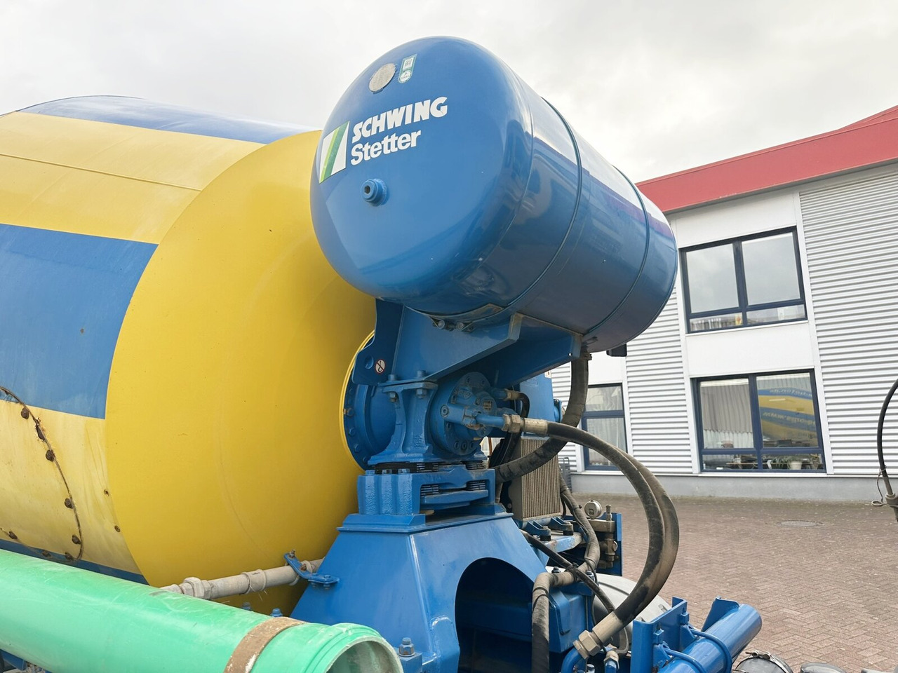 MAN TGS 32.400 8X4 BB TGS 32.400 8x4 BB, Stetter ca. 9m³ - Автобетонозмішувач: фото 2 MAN TGS 32.400 8X4 BB TGS 32.400 8x4 BB, Stetter ca. 9m³ - Автобетонозмішувач: фото 2