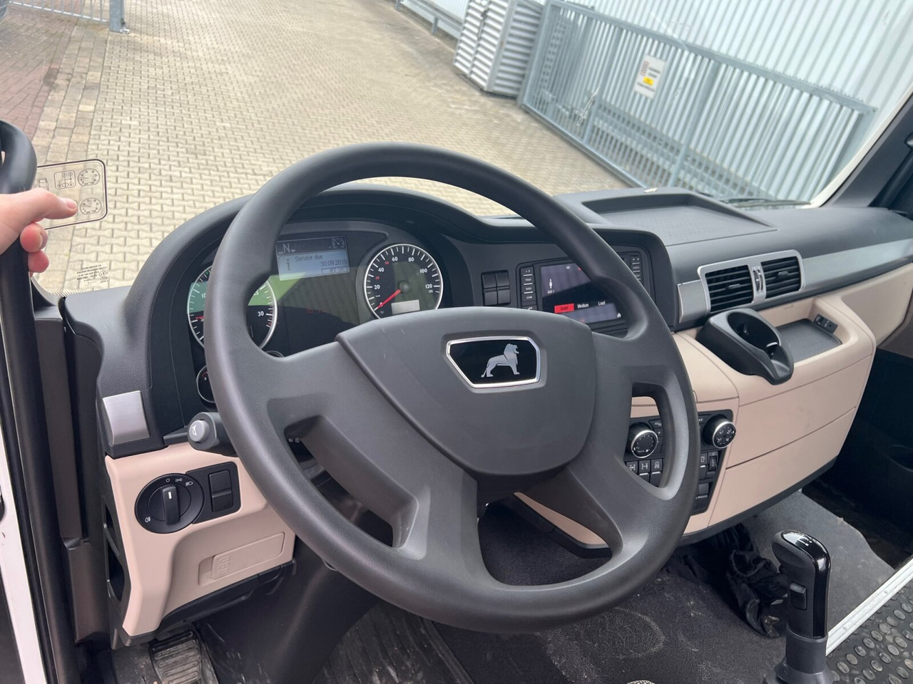 MAN TGS 33.360 6x4 BB TGS 33.360 6x4 BB, Häckslerkabine, NMV Nebenantrieb - Вантажівка шасі: фото 3 MAN TGS 33.360 6x4 BB TGS 33.360 6x4 BB, Häckslerkabine, NMV Nebenantrieb - Вантажівка шасі: фото 3