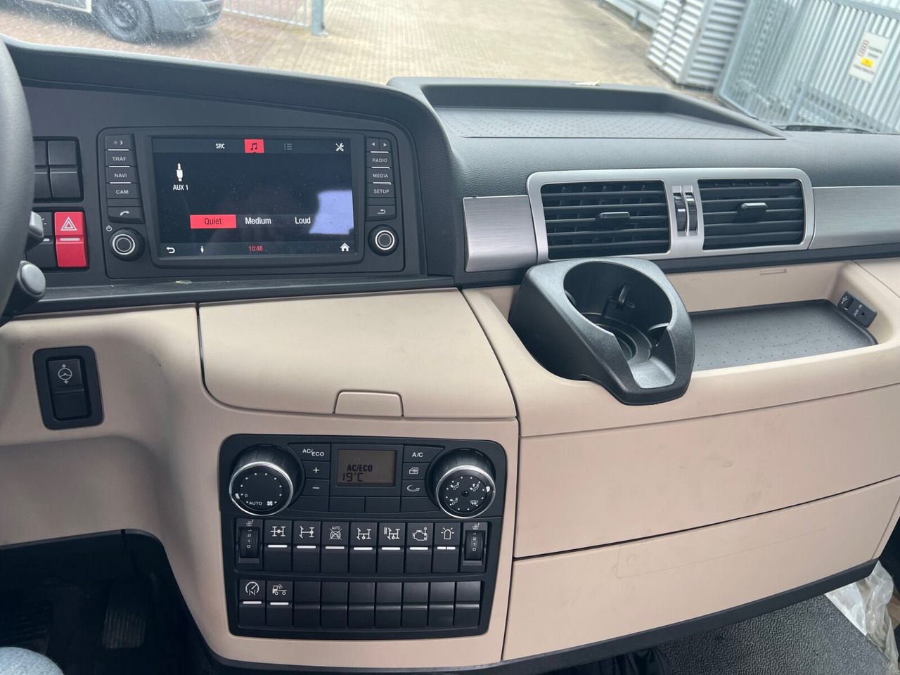 MAN TGS 33.360 6x4 BB TGS 33.360 6x4 BB, Häckslerkabine, NMV Nebenantrieb - Вантажівка шасі: фото 5 MAN TGS 33.360 6x4 BB TGS 33.360 6x4 BB, Häckslerkabine, NMV Nebenantrieb - Вантажівка шасі: фото 5