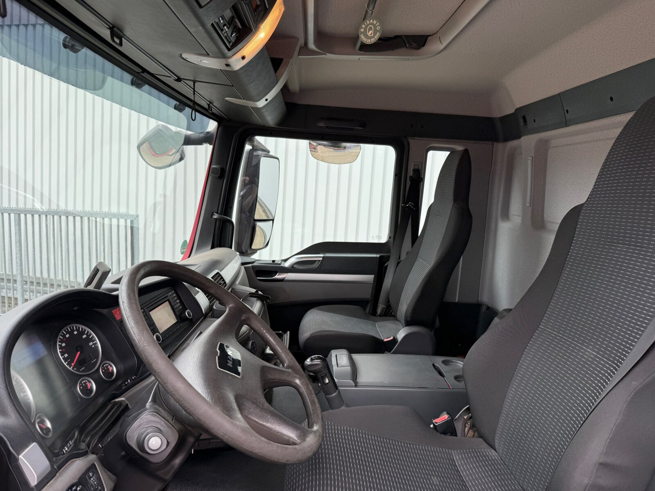MAN TGS 33.400 6x4 BL TGS 33.400 6x4 BL, Navi - Гаковий мультиліфт вантажівка: фото 2 MAN TGS 33.400 6x4 BL TGS 33.400 6x4 BL, Navi - Гаковий мультиліфт вантажівка: фото 2