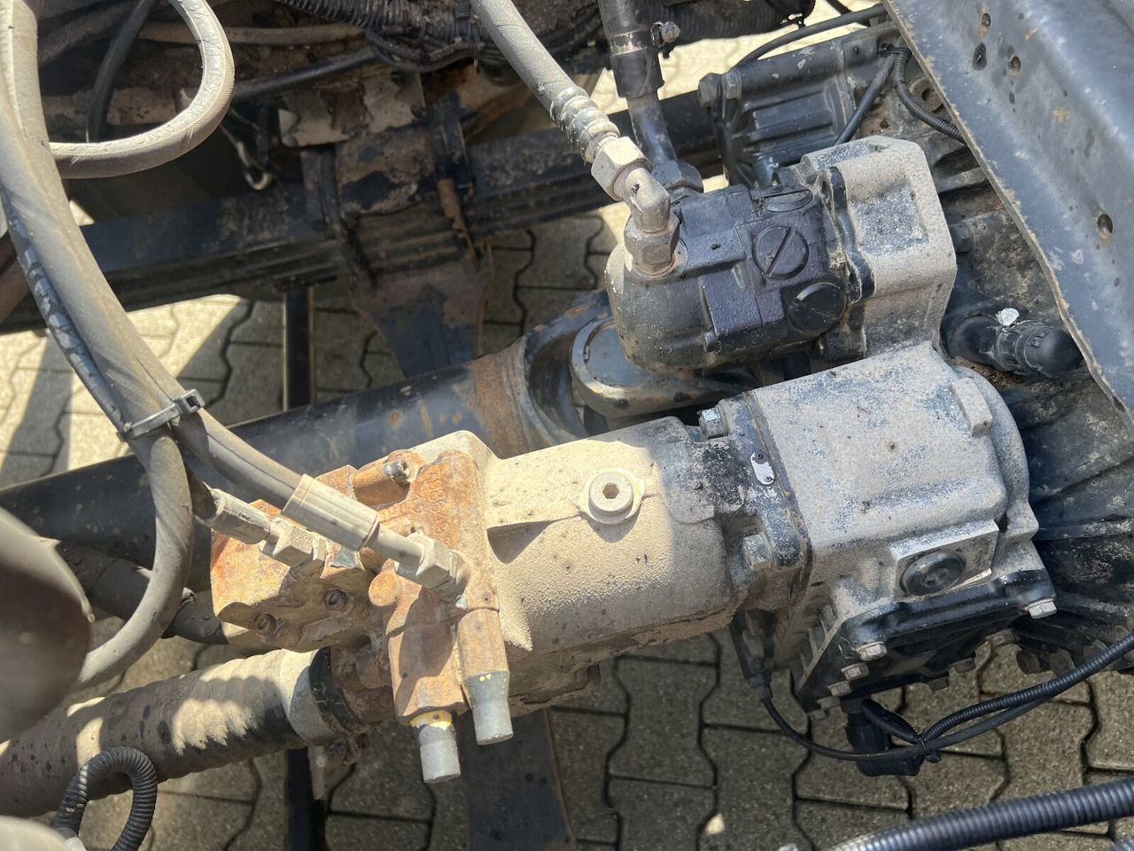 MAN TGS 35.440 8x4 BL TGS 35.440 8x4 BL, Meiller 19.62, Atlas Kran 135.2-A3, Funk - Гаковий мультиліфт вантажівка, Вантажівка з маніпулятором: фото 4 MAN TGS 35.440 8x4 BL TGS 35.440 8x4 BL, Meiller 19.62, Atlas Kran 135.2-A3, Funk - Гаковий мультиліфт вантажівка, Вантажівка з маніпулятором: фото 4