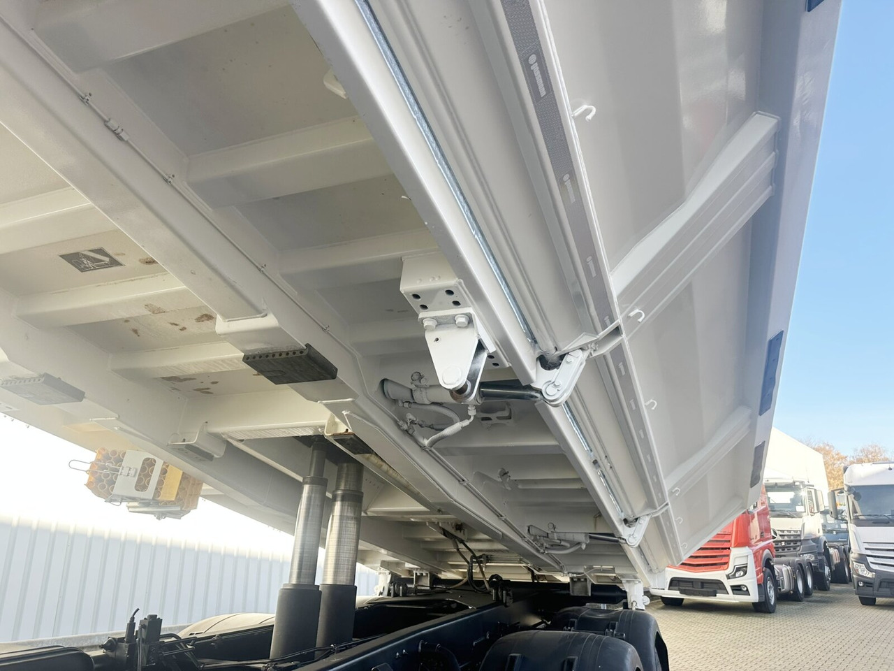 MAN TGS 35.460 8X4 BB TGS 35.460 8X4 BB, Meiller Bordmatik 13m³ - Самоскид вантажівка: фото 2 MAN TGS 35.460 8X4 BB TGS 35.460 8X4 BB, Meiller Bordmatik 13m³ - Самоскид вантажівка: фото 2