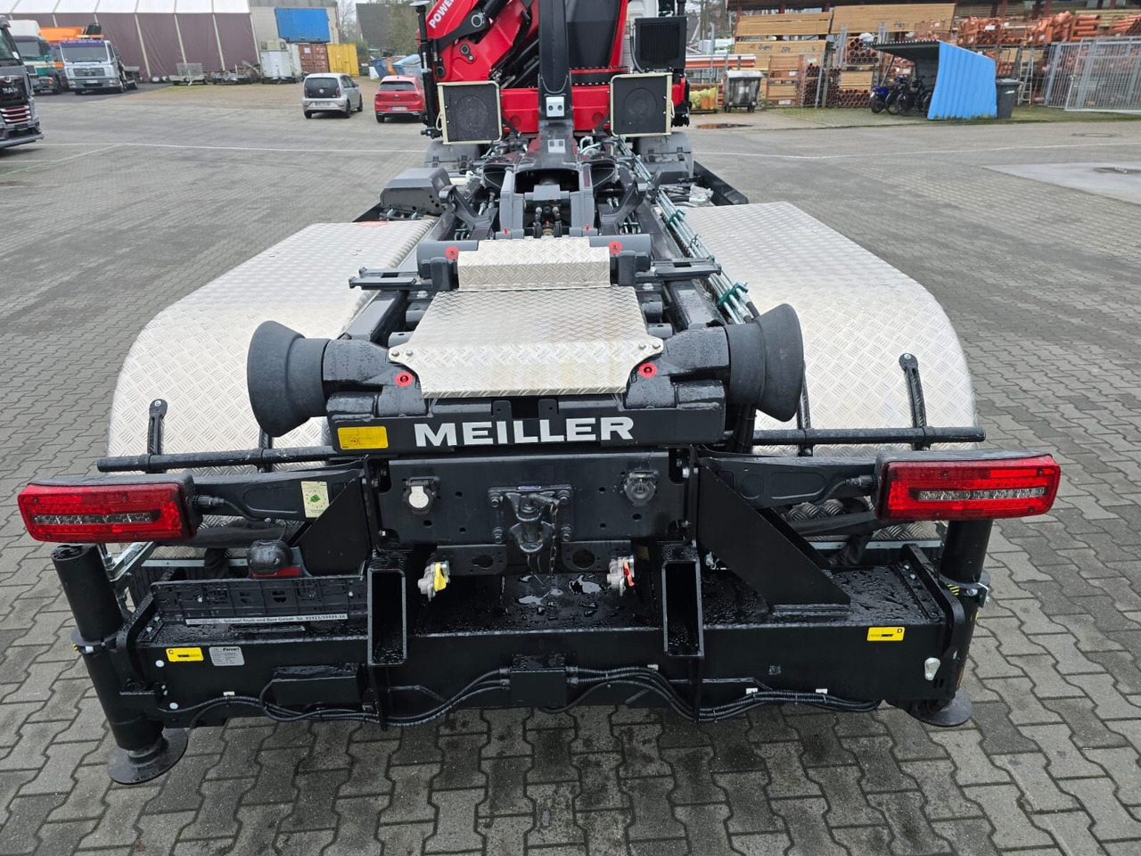 MAN TGS 35.480 8X4 BL TGS 35.480 8X4 BL, Intarder, Kran HMF 3220-K6, 4-fach Abstützung, Funk - Гаковий мультиліфт вантажівка, Вантажівка з маніпулятором: фото 3 MAN TGS 35.480 8X4 BL TGS 35.480 8X4 BL, Intarder, Kran HMF 3220-K6, 4-fach Abstützung, Funk - Гаковий мультиліфт вантажівка, Вантажівка з маніпулятором: фото 3