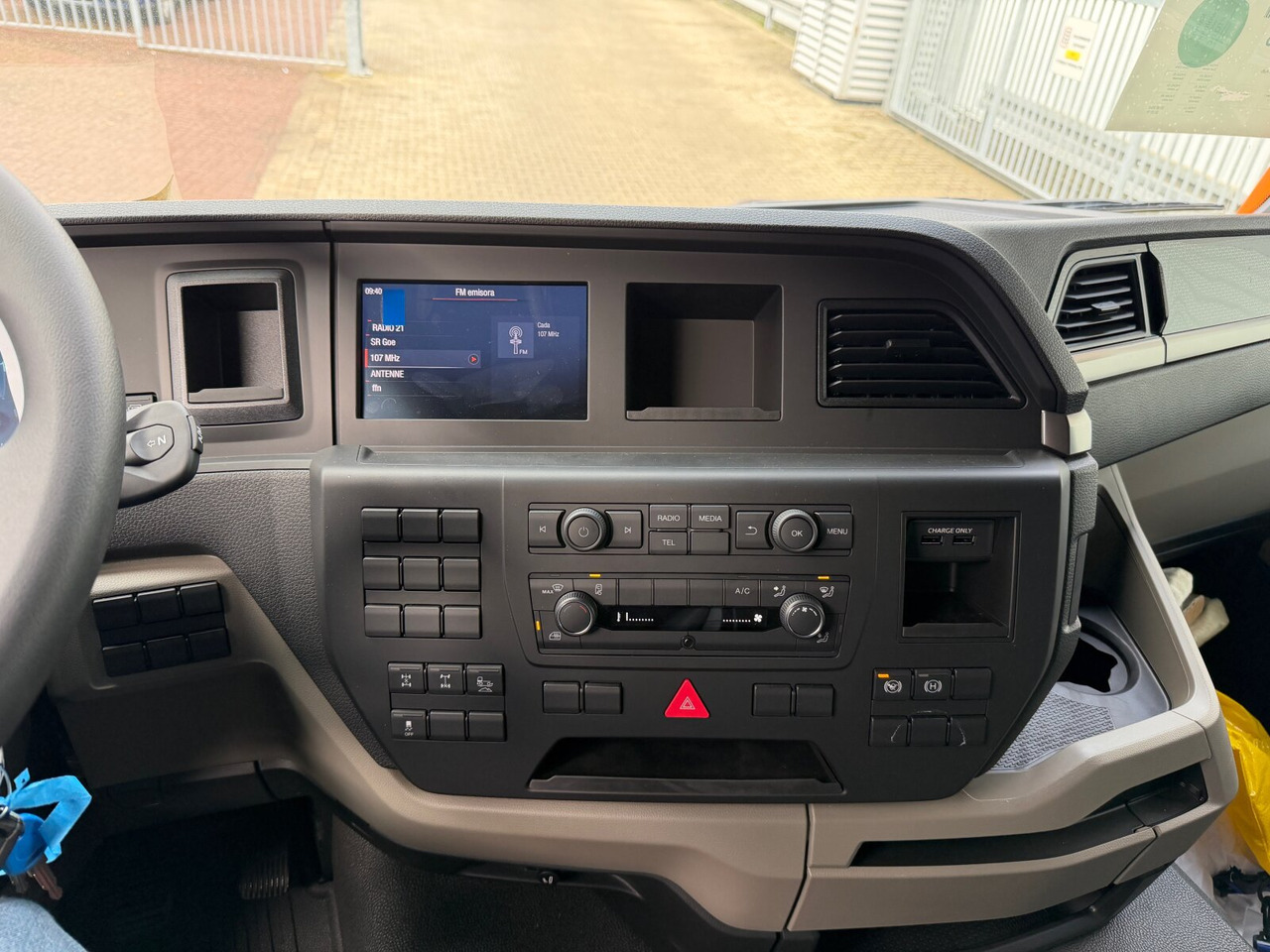 MAN TGS 41.440 8x4 BB CH TGS 41.440 8x4 BB CH, Retarder, MEHRFACH VORHANDEN! - Вантажівка шасі: фото 5 MAN TGS 41.440 8x4 BB CH TGS 41.440 8x4 BB CH, Retarder, MEHRFACH VORHANDEN! - Вантажівка шасі: фото 5