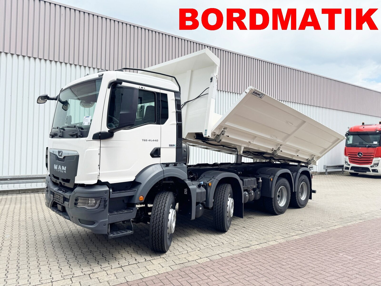 MAN TGS 41.440 8x4 BB TGS 41.440 8x4 BB, Bordmatik, ca. 16m³ - Вантажівка шасі: фото 1 MAN TGS 41.440 8x4 BB TGS 41.440 8x4 BB, Bordmatik, ca. 16m³ - Вантажівка шасі: фото 1