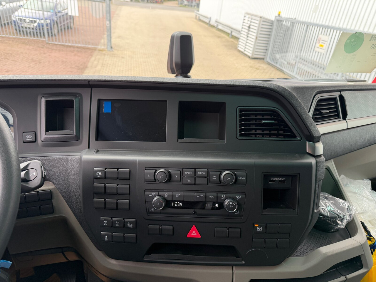 MAN TGS 41.480 8x4 BB CH TGS 41.480 8x4 BB CH, MEHRFACH VORHANDEN! - Вантажівка шасі: фото 4 MAN TGS 41.480 8x4 BB CH TGS 41.480 8x4 BB CH, MEHRFACH VORHANDEN! - Вантажівка шасі: фото 4