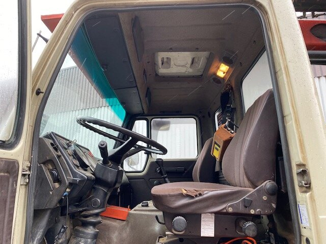 Mercedes-Benz 2635 6x4 2635 6x4, V8, Heckkran Palfinger PK 28000, Funk, 28,5m-280kg - Вантажівка з маніпулятором, Бортова вантажівка/ Платформа: фото 5 Mercedes-Benz 2635 6x4 2635 6x4, V8, Heckkran Palfinger PK 28000, Funk, 28,5m-280kg - Вантажівка з маніпулятором, Бортова вантажівка/ Платформа: фото 5