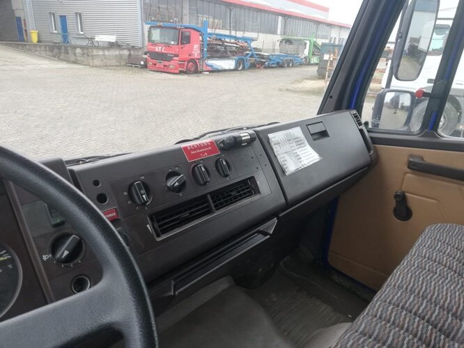 Mercedes-Benz 917 AF 4x4 Doka 917 AF 4x4 Doka - Вантажівка з закритим кузовом: фото 5 Mercedes-Benz 917 AF 4x4 Doka 917 AF 4x4 Doka - Вантажівка з закритим кузовом: фото 5