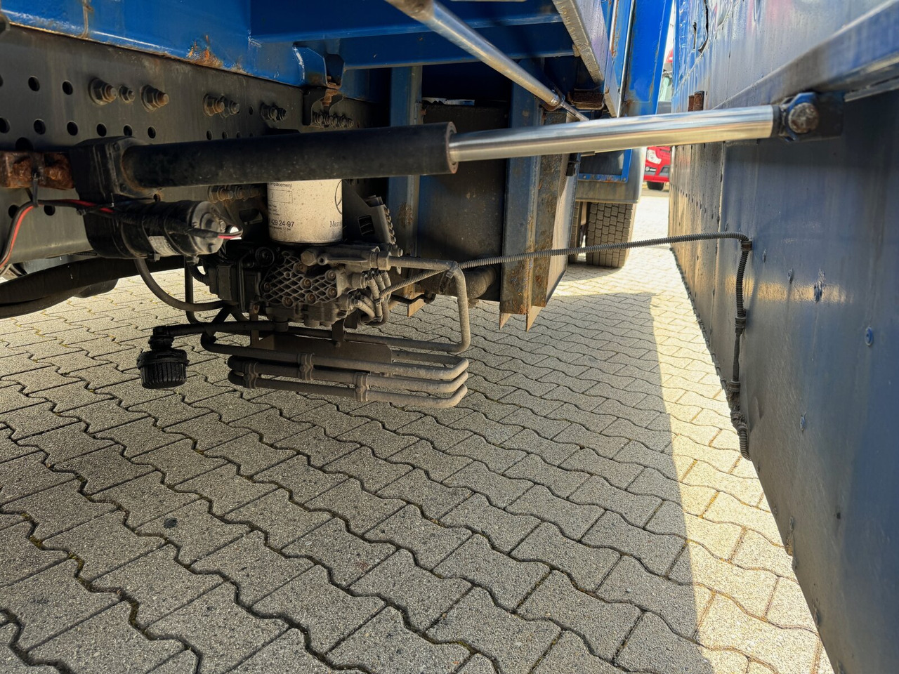 Mercedes-Benz Actros 1836 L 4x2 Actros 1836 L 4x2, Glastransporter, Heckkran Palfinger Pk 12002-EH, Funk - Вантажівка з маніпулятором: фото 2 Mercedes-Benz Actros 1836 L 4x2 Actros 1836 L 4x2, Glastransporter, Heckkran Palfinger Pk 12002-EH, Funk - Вантажівка з маніпулятором: фото 2