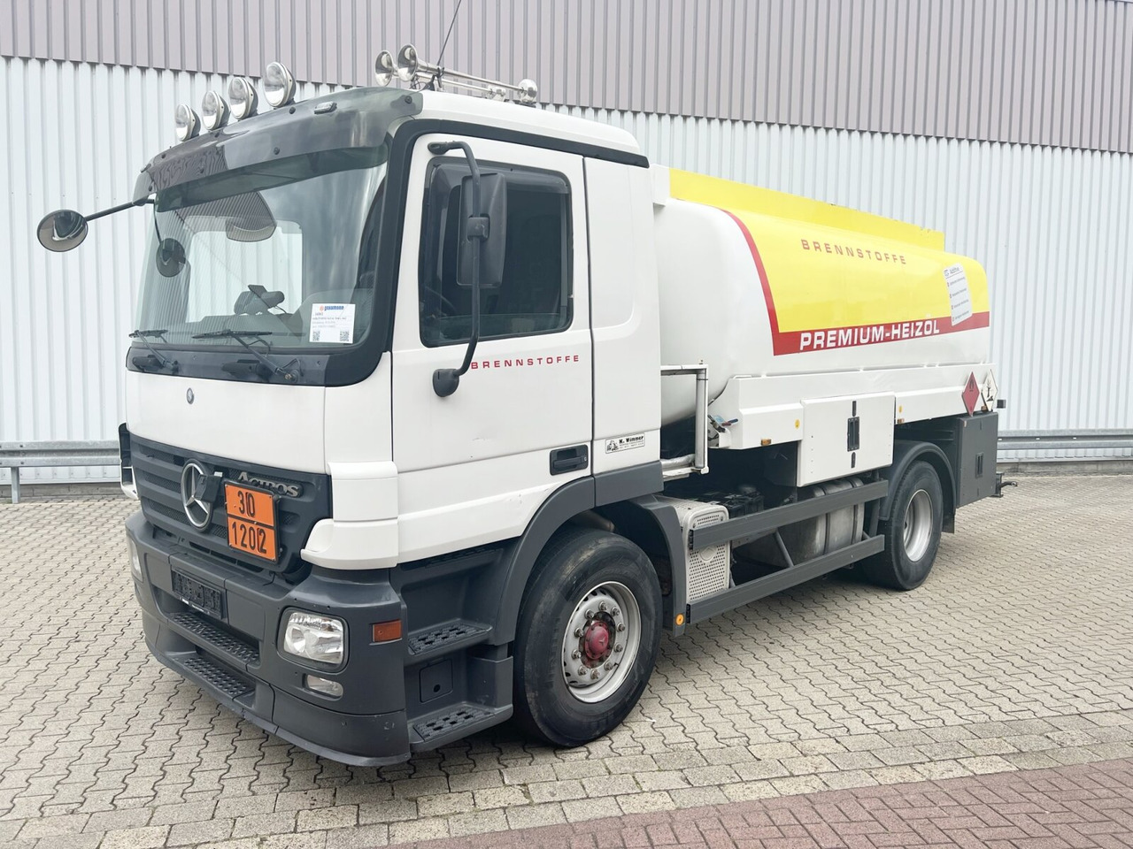 Mercedes-Benz Actros 1844 L 4x2 Actros 1844 L 4x2, Tank 14.250l - Вантажівка цистерна: фото 1 Mercedes-Benz Actros 1844 L 4x2 Actros 1844 L 4x2, Tank 14.250l - Вантажівка цистерна: фото 1