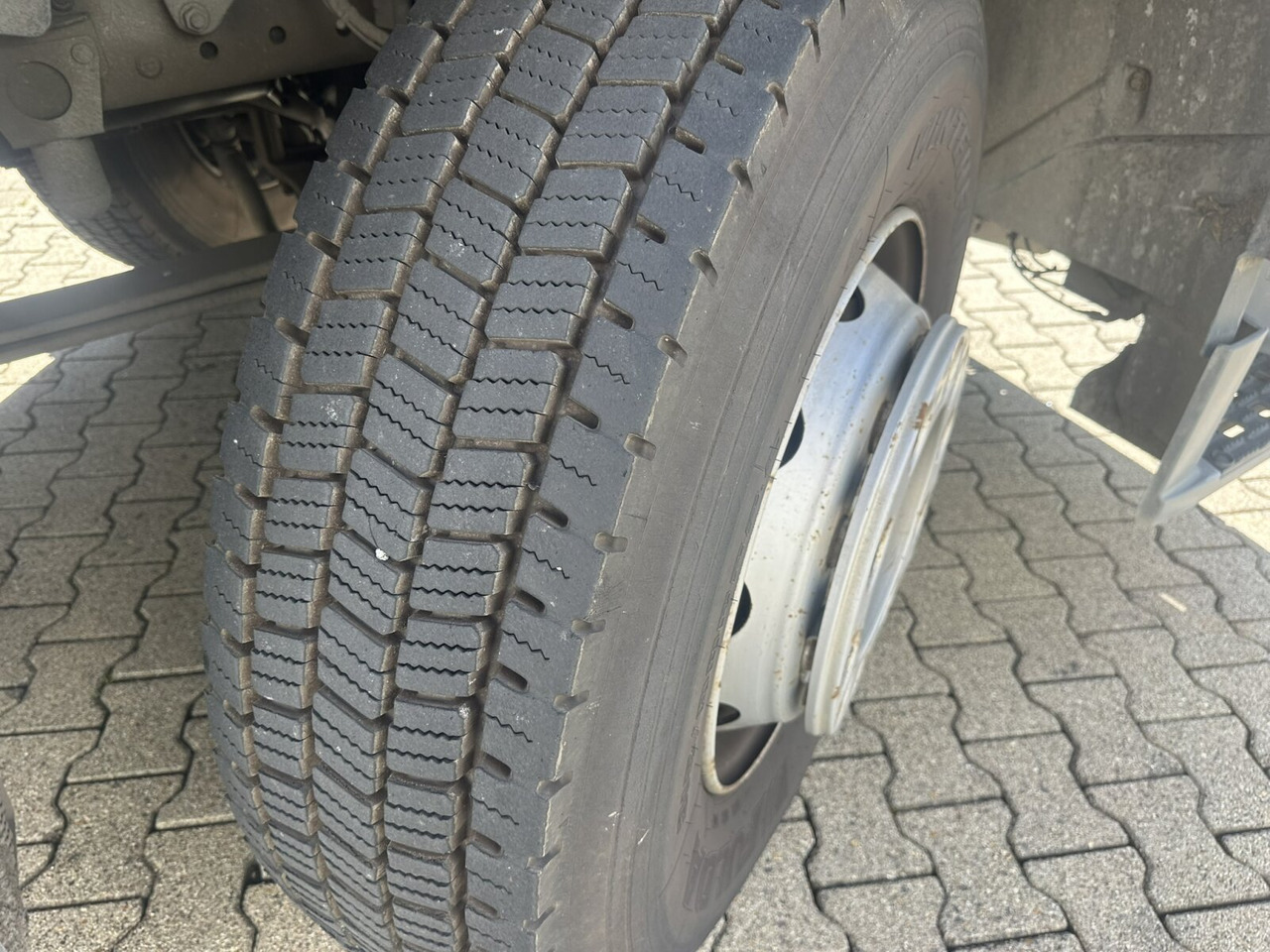 Mercedes-Benz Actros 2532 L 6x2 Actros 2532/41 L 6x2, EEV, Lenkachse, Haller X2C M21, Zöller-Schüttung - Сміттєвози: фото 5 Mercedes-Benz Actros 2532 L 6x2 Actros 2532/41 L 6x2, EEV, Lenkachse, Haller X2C M21, Zöller-Schüttung - Сміттєвози: фото 5