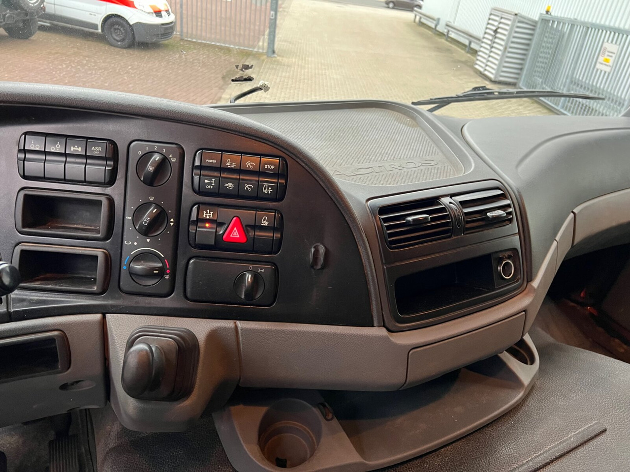 Mercedes-Benz Actros 2541 L 6x2 Actros 2541 L 6x2, Lenk-/Liftachse - Гаковий мультиліфт вантажівка: фото 3 Mercedes-Benz Actros 2541 L 6x2 Actros 2541 L 6x2, Lenk-/Liftachse - Гаковий мультиліфт вантажівка: фото 3
