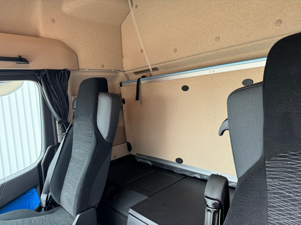 Новий Гаковий мультиліфт вантажівка Mercedes-Benz Actros 2545 L 6x2 Actros 2545 L 6x2, Lenk-/Liftachse, StreamSpace, MultimediaCockpit: фото 6