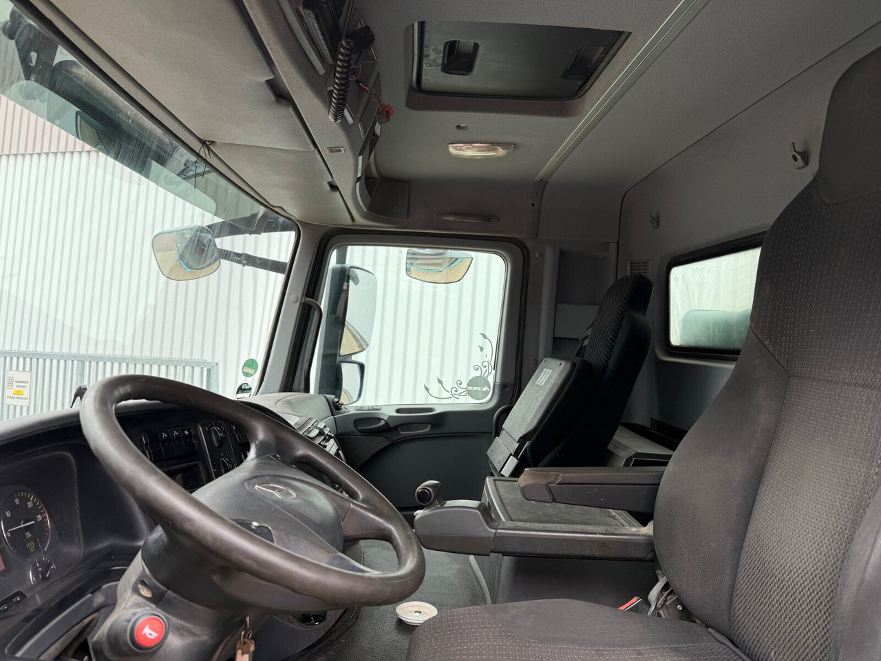 Mercedes-Benz Actros 3241 K 8x4/4 Actros 3241 K 8x4/4, Bordmatik - Самоскид вантажівка: фото 3 Mercedes-Benz Actros 3241 K 8x4/4 Actros 3241 K 8x4/4, Bordmatik - Самоскид вантажівка: фото 3