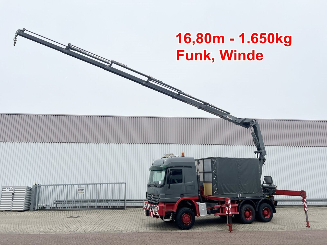 Mercedes-Benz Actros 3346 AK 6x6 Actros 3346 AK 6x6, 134t Anhängelast WSK, Heckkran Fassi F420AXP.26, Funk, Winde - Вантажівка з маніпулятором: фото 1 Mercedes-Benz Actros 3346 AK 6x6 Actros 3346 AK 6x6, 134t Anhängelast WSK, Heckkran Fassi F420AXP.26, Funk, Winde - Вантажівка з маніпулятором: фото 1