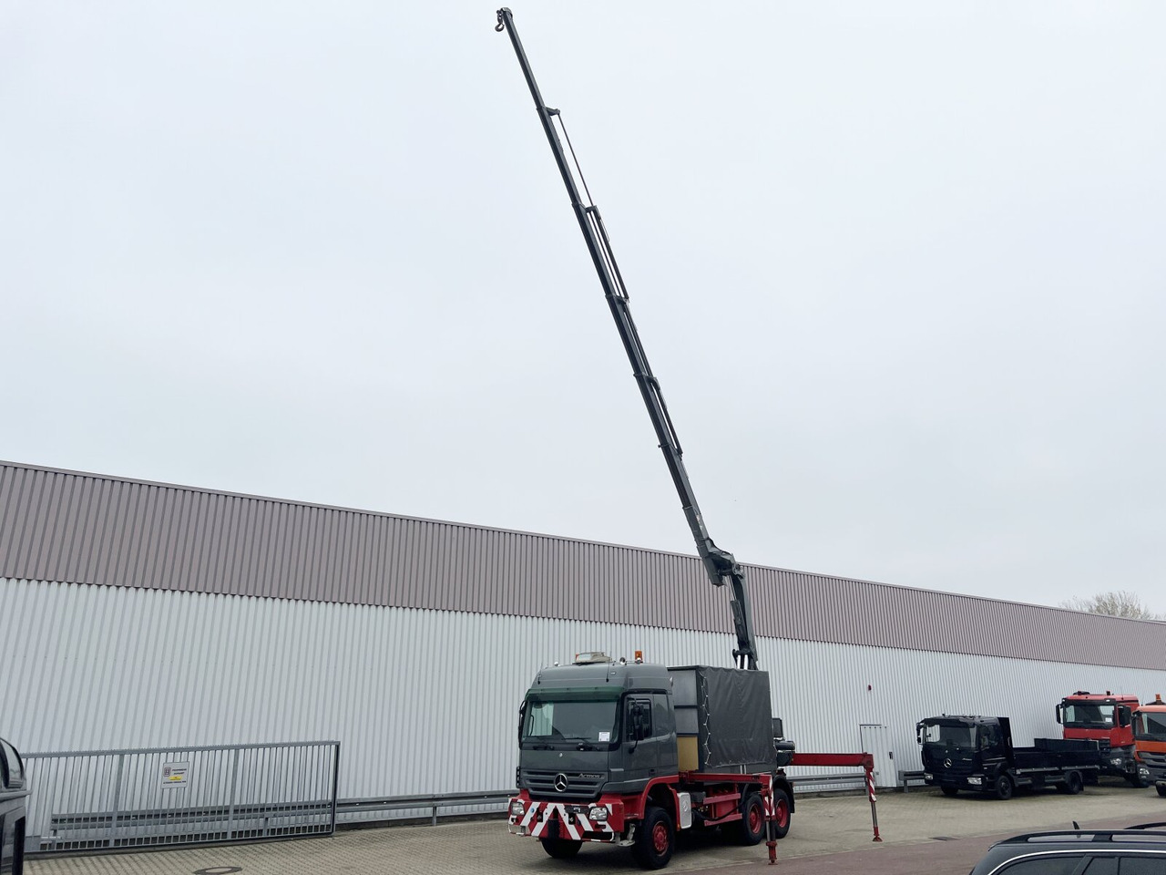 Вантажівка з маніпулятором Mercedes-Benz Actros 3346 AK 6x6 Actros 3346 AK 6x6, 134t Anhängelast WSK, Heckkran Fassi F420AXP.26, Funk, Winde: фото 9