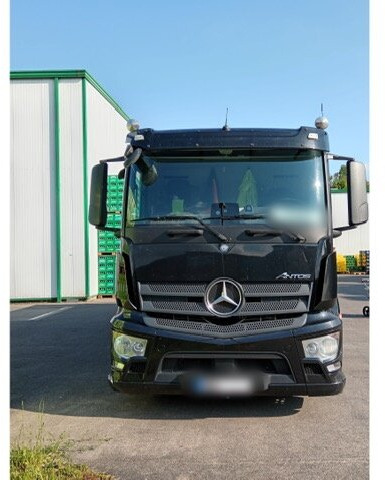 Mercedes-Benz Antos 1836 L 4x2 Antos 1836 L 4x2, Getränkekoffer, LBW Dautel - Вантажівка з закритим кузовом: фото 2 Mercedes-Benz Antos 1836 L 4x2 Antos 1836 L 4x2, Getränkekoffer, LBW Dautel - Вантажівка з закритим кузовом: фото 2