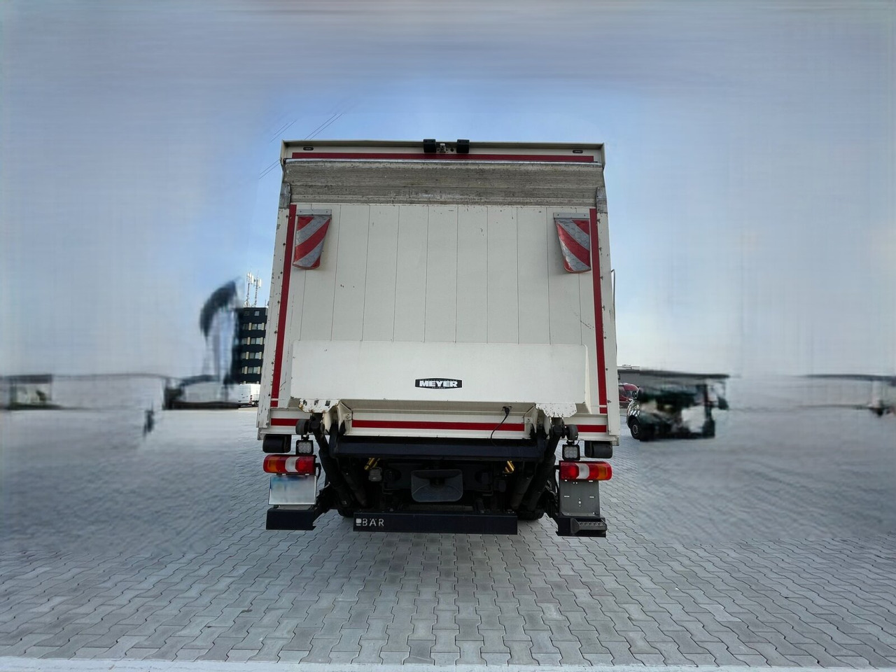 Mercedes-Benz Antos 2535 L 6x2 Antos 2535 L 6x2, Lenk-/Liftachse, LBW BÄR - Вантажівка з закритим кузовом: фото 3 Mercedes-Benz Antos 2535 L 6x2 Antos 2535 L 6x2, Lenk-/Liftachse, LBW BÄR - Вантажівка з закритим кузовом: фото 3