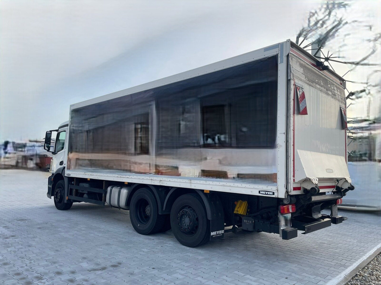 Mercedes-Benz Antos 2535 L 6x2 Antos 2535 L 6x2, Lenk-/Liftachse, LBW BÄR - Вантажівка з закритим кузовом: фото 2 Mercedes-Benz Antos 2535 L 6x2 Antos 2535 L 6x2, Lenk-/Liftachse, LBW BÄR - Вантажівка з закритим кузовом: фото 2