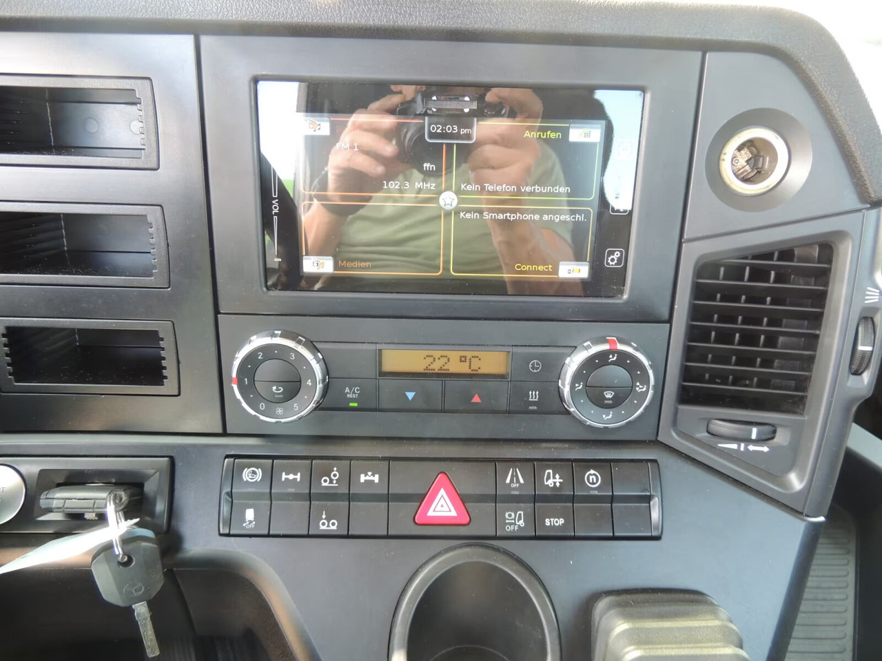 Mercedes-Benz Antos 2540 L 6x2 Antos 2540 L 6x2, Lenk-Liftachse, Meiller, Funk - Гаковий мультиліфт вантажівка: фото 4 Mercedes-Benz Antos 2540 L 6x2 Antos 2540 L 6x2, Lenk-Liftachse, Meiller, Funk - Гаковий мультиліфт вантажівка: фото 4