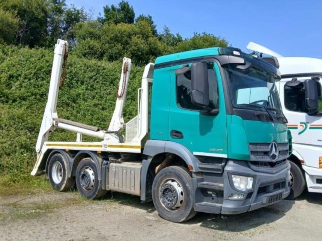 Mercedes-Benz Antos 2540 L 6x2 Antos 2540 L 6x2, Vorlaufachse lenk-,liftbar - Скіповий навантажувач вантажівка: фото 1 Mercedes-Benz Antos 2540 L 6x2 Antos 2540 L 6x2, Vorlaufachse lenk-,liftbar - Скіповий навантажувач вантажівка: фото 1