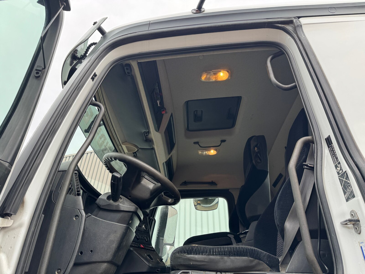 Mercedes-Benz Arocs 1833 AK 4x4 Arocs 1833 AK 4x4, Meiller 3-S-Kipper, Bordmatik - Самоскид вантажівка: фото 3 Mercedes-Benz Arocs 1833 AK 4x4 Arocs 1833 AK 4x4, Meiller 3-S-Kipper, Bordmatik - Самоскид вантажівка: фото 3