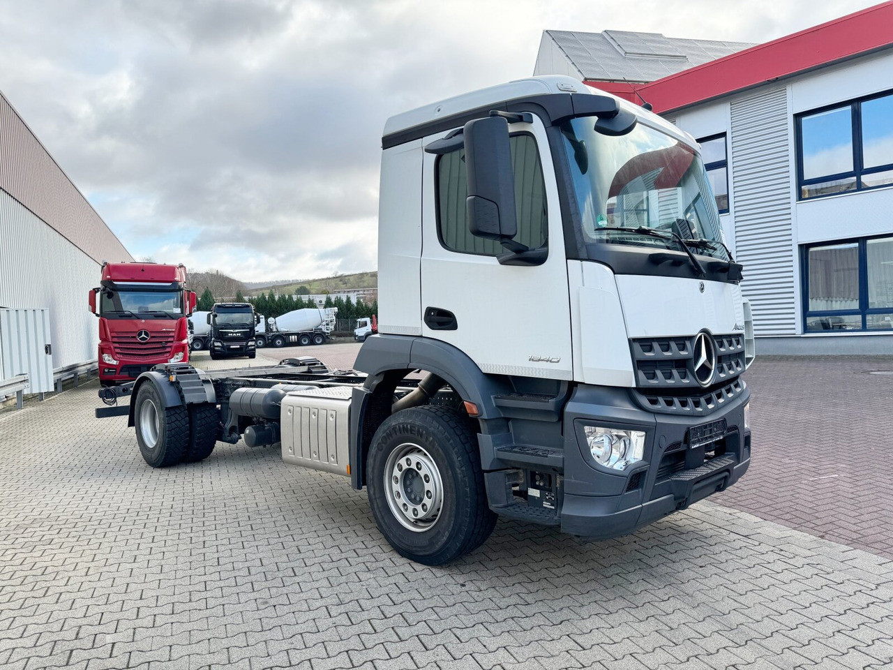 Вантажівка з маніпулятором Mercedes-Benz Arocs 1840 L 4x2 Arocs 1840 L 4x2, Kran Palfinger PK12001L, Hochstand: фото 10