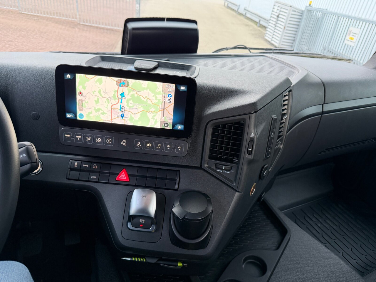 Mercedes-Benz Arocs 2542 L 6x2/4 Arocs 2542 L 6x2/4, Vorlauflenk-/liftachse, Navi, MultimediaCockpit - Вантажівка шасі: фото 3 Mercedes-Benz Arocs 2542 L 6x2/4 Arocs 2542 L 6x2/4, Vorlauflenk-/liftachse, Navi, MultimediaCockpit - Вантажівка шасі: фото 3