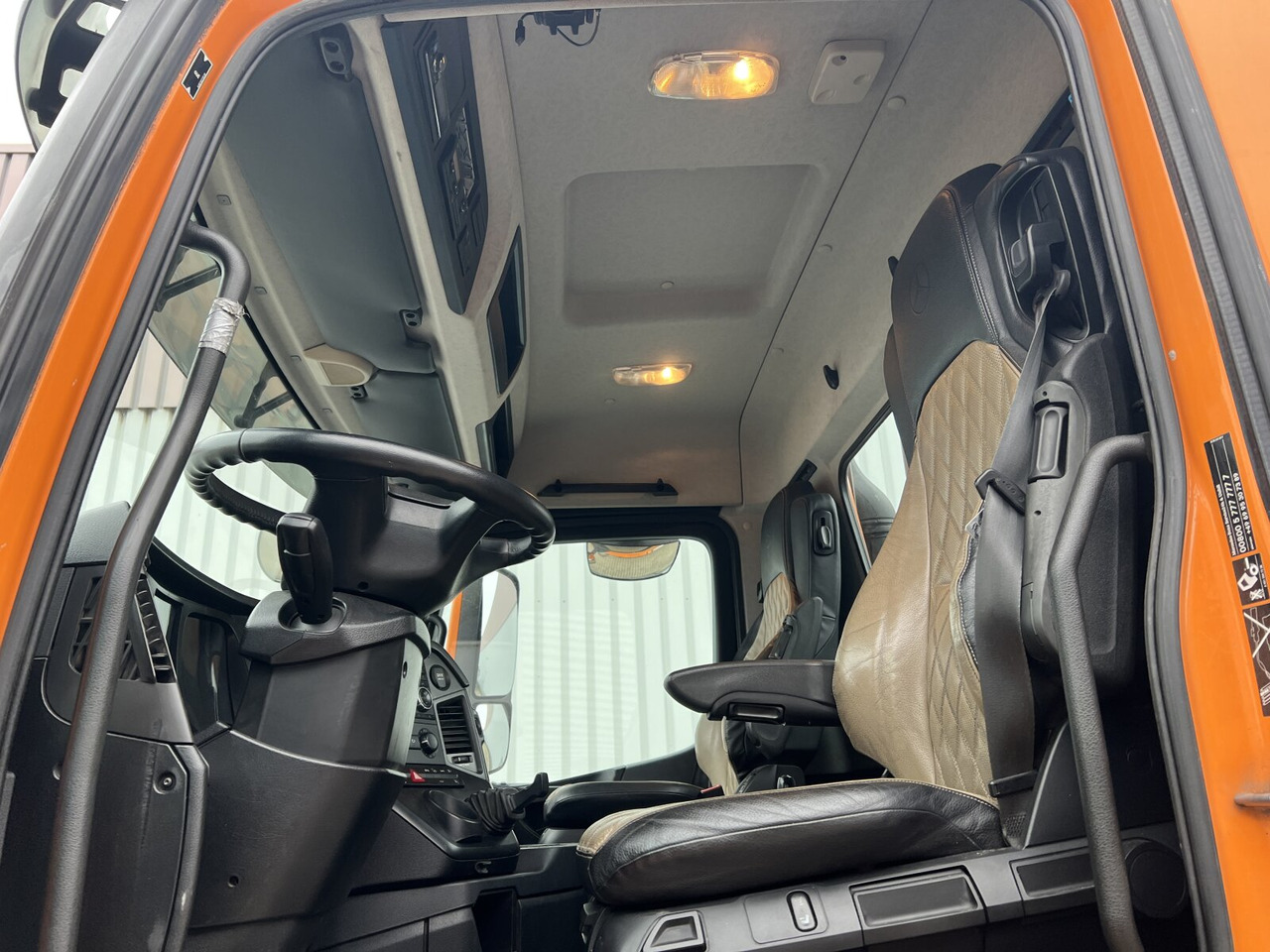Mercedes-Benz Arocs 2552 L 6x2 Arocs 2552 L 6x2, Lenk-/Liftachse - Гаковий мультиліфт вантажівка: фото 2 Mercedes-Benz Arocs 2552 L 6x2 Arocs 2552 L 6x2, Lenk-/Liftachse - Гаковий мультиліфт вантажівка: фото 2