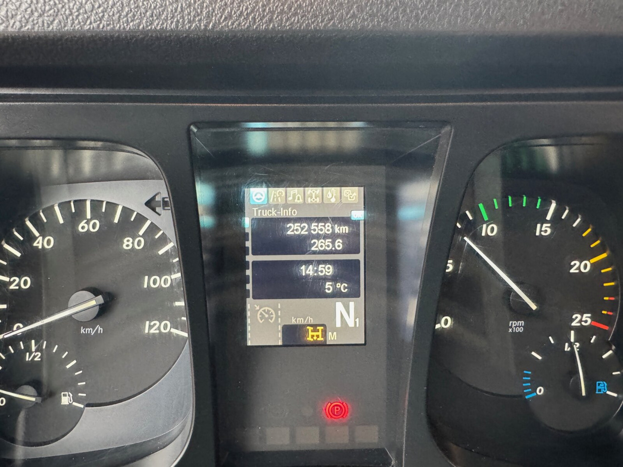 Mercedes-Benz Arocs 2642 6x4 Arocs 2642 6x4 mit Heckkran Atlas AK 186.3 V-2 - Вантажівка з маніпулятором, Бортова вантажівка/ Платформа: фото 5 Mercedes-Benz Arocs 2642 6x4 Arocs 2642 6x4 mit Heckkran Atlas AK 186.3 V-2 - Вантажівка з маніпулятором, Бортова вантажівка/ Платформа: фото 5