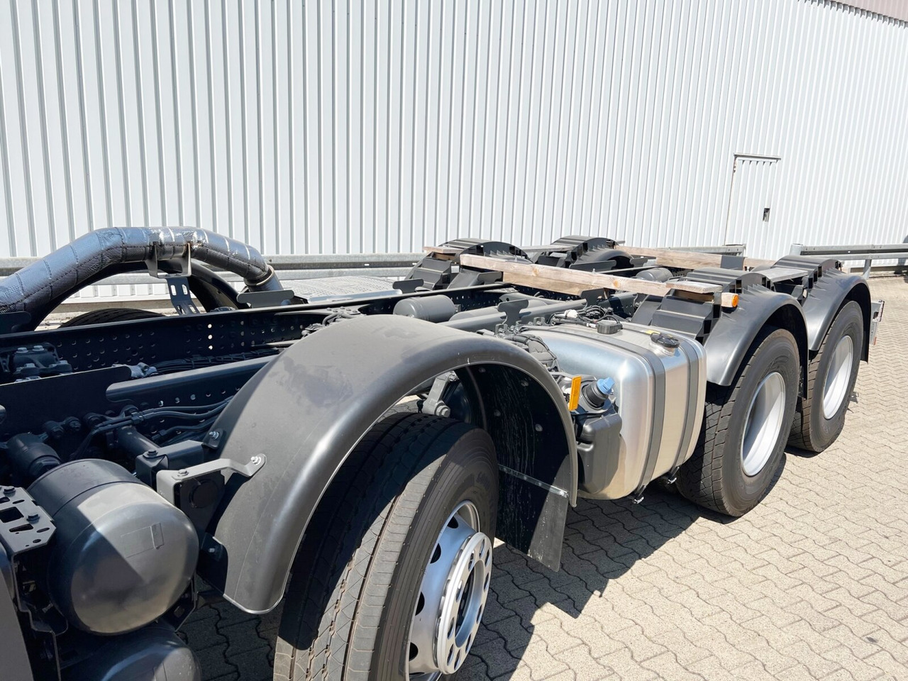 Mercedes-Benz Arocs 3240 8x4 Arocs 3240 8x4, Meiller 3-Seiten Kipper, ca. 14m³ - Самоскид вантажівка: фото 2 Mercedes-Benz Arocs 3240 8x4 Arocs 3240 8x4, Meiller 3-Seiten Kipper, ca. 14m³ - Самоскид вантажівка: фото 2