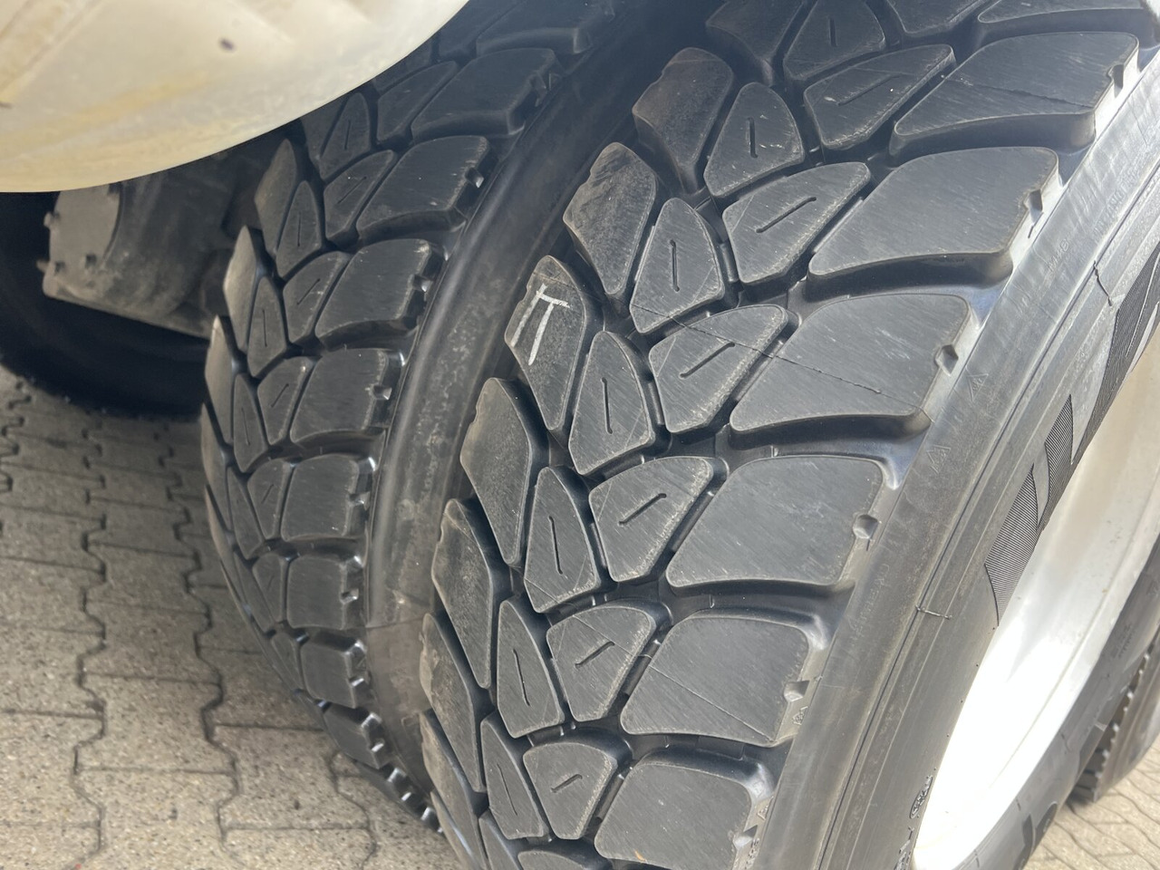 Mercedes-Benz Arocs 3243 K 8x4 Arocs 3243 K 8x4, Ressenig Thermo Alukipper 3-S - Самоскид вантажівка: фото 5 Mercedes-Benz Arocs 3243 K 8x4 Arocs 3243 K 8x4, Ressenig Thermo Alukipper 3-S - Самоскид вантажівка: фото 5