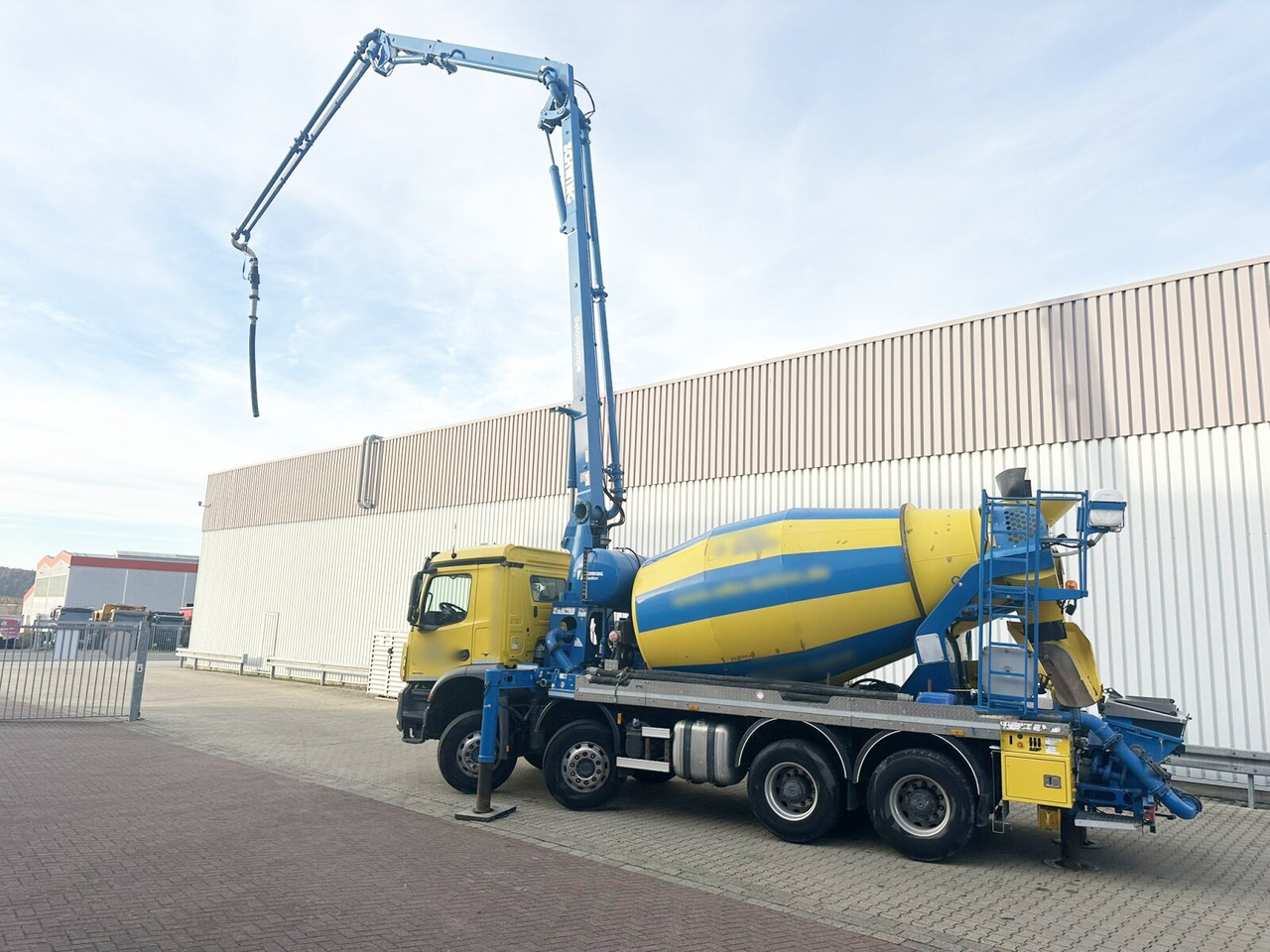 Автобетононасос Mercedes-Benz Arocs 3246 B 8x4 Stetter Mischer 7m³, Pumpe 25m Arocs 3246 B 8x4 Stetter Mischer 7m³, Pumpe 25m: фото 10 Автобетононасос Mercedes-Benz Arocs 3246 B 8x4 Stetter Mischer 7m³, Pumpe 25m Arocs 3246 B 8x4 Stetter Mischer 7m³, Pumpe 25m: фото 10