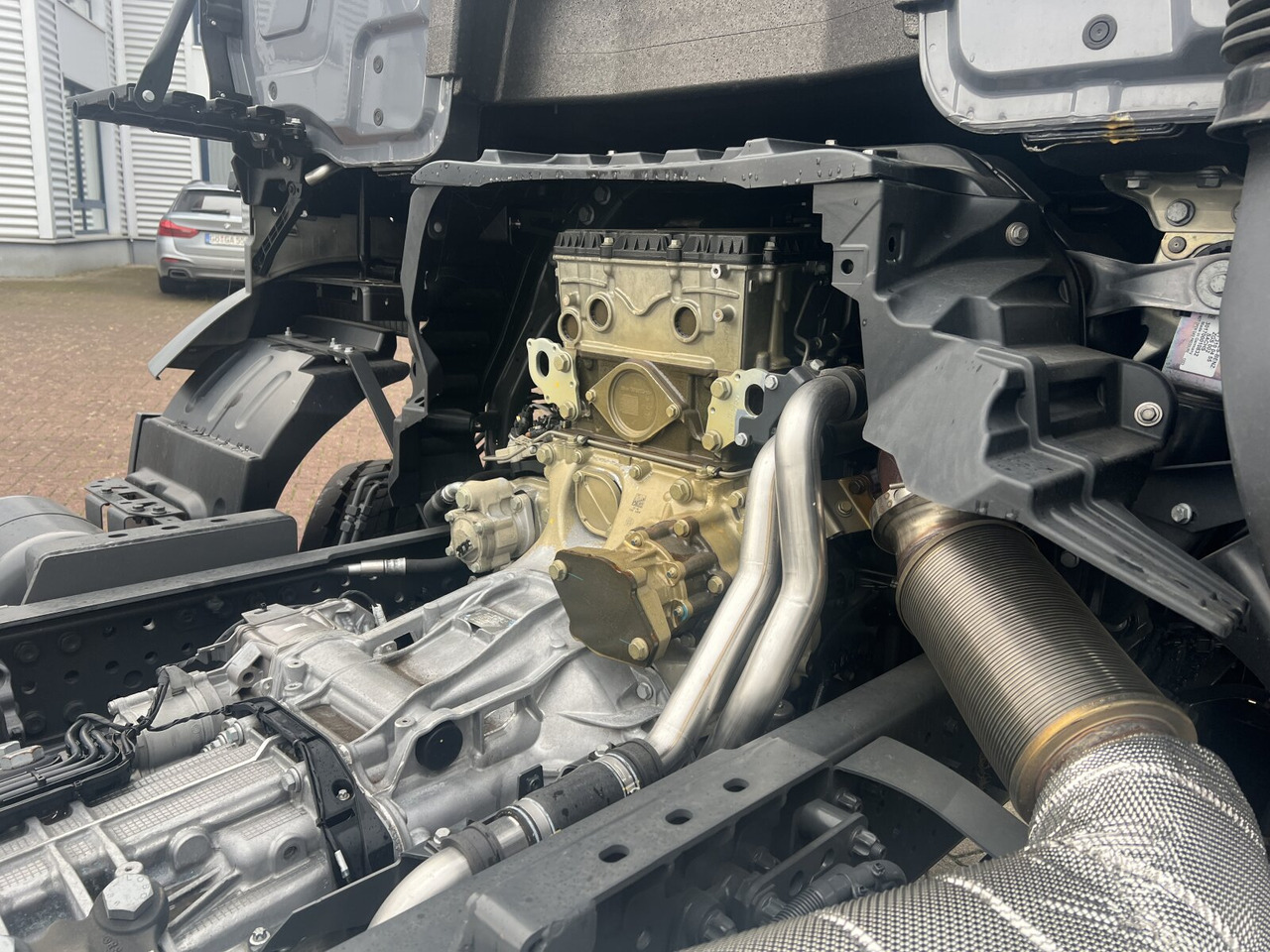 Mercedes-Benz Arocs 3251 L 8x4/4 Arocs 3251 L 8x4/4, mit Motorabtrieb C plus NA - Вантажівка шасі: фото 2 Mercedes-Benz Arocs 3251 L 8x4/4 Arocs 3251 L 8x4/4, mit Motorabtrieb C plus NA - Вантажівка шасі: фото 2